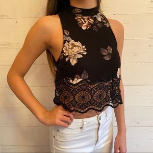 Kendall & Kylie Sleeveless High Neck Size XS